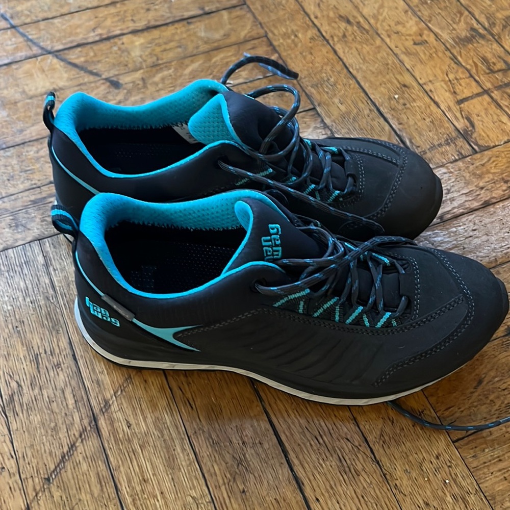 Hanwag NWOT blue ridge low lady ES